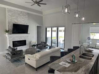 Beauty with heated pool and spa, Villa Coral Pearl - 8