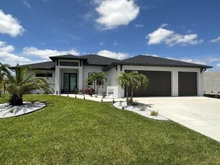 Beauty with heated pool and spa, Villa Coral Pearl - Cape Coral - 0