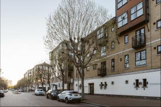 Cosy 2 BDR flat 5 min to ExCel free Car Parking - 9