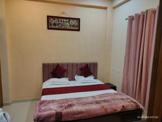 The Raghav Inn Home Stay - Ayodhya - 4