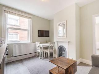 Coastal Apartment with Sea View 2 Minutes from Beach and Town Center - Cromer - 3