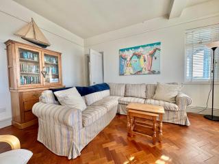 THE CREST- 4 BED SEA VIEW PROPERTY -TREARDDUR BAY - Trearddur - 3