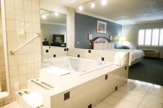 Days Inn by Wyndham West Covina - West Covina - 7