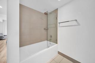 Your Miami retreat beach pool and Aventura Mall - Hallandale Beach - 7