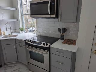 NEW! 2Br1Ba Convenient to 9th St, NCSSM - Durham - 1