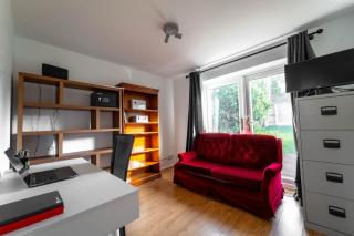 A Prestigious 3-bed home - Rubery - 1