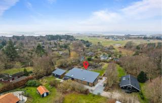 Gorgeous Home In Ebeltoft With Kitchen - Ebeltoft - 1
