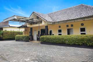 Hotel O Pekalongan Near Pasar Batik Setono Formerly Hotel Puspa Indah - Pekalongan - 9