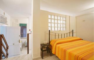 Pet Friendly Apartment - 8