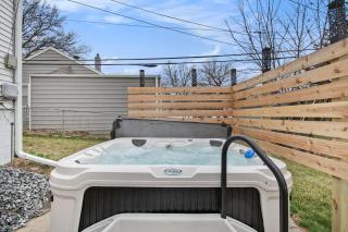 Adorable 2BR Hot Tub Close to Attractions - Omaha - 8