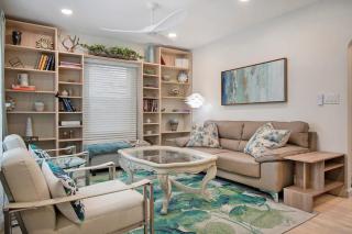 Adorable 2BR Hot Tub Close to Attractions - Omaha - 1