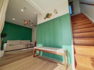 Elegant 3BR 2BA Entire Apartment Short Walk To The Beach Heart Of Wildwood - Wildwood - 8