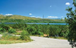 Awesome Apartment In Brodarica - Brodarica - 2