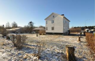 Nice Apartment In Bäckefors Bengtsfors -  - 5