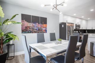 Luxury Retreat The Vegas Edition - 5