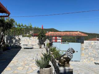 Villa Dhimo Peaceful Getaway 30min From Vlorë - 2