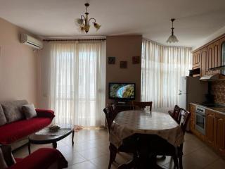 Spacious Beachside Apartment by ApartmentsVloraHolidays - Vlorë - 9