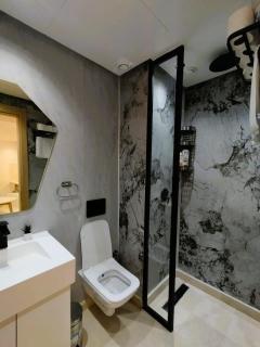 Residence La Reine II 24H Reception Cosy & Central Apartment 1 Minute Near To MOHAMMED V SPORTS COMPLEX 5 Min By Car To Ain Diab Corniche With Optical Fiber Wifi Casablanca - Casablanca - 1