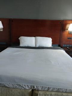 King Bed Hotel Room 201 - 7