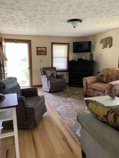 Little Davis Farmhouse - Greeneville - 2