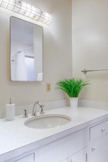 Waterfront Hawaiian Oasis - San Rafael - 7