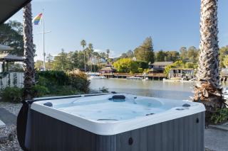 Waterfront Hawaiian Oasis - San Rafael - 1