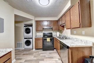 Cheerful 2-Bedroom Midtown Home- Sleeps 7 - Atlanta - 5