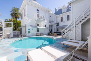 Deluxe King - Curry Mansion with Pool! - Key West - 4