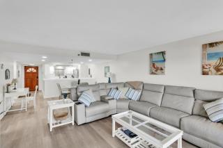 Magnificent Gulf Front Condo Located Directly on the Ocean! condo - 4