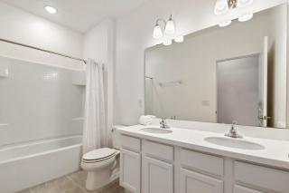 Lakeview Spacious 12br Themed Home Game/Pool/Spa - Kissimmee - 1
