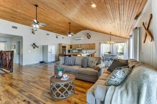 Tranquil Gantt Lake Home with Deck and Patio! - 6