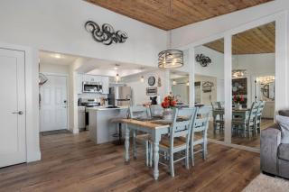 Lakeview Getaway - 8