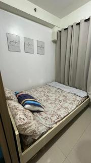 Condo near Manila Airport and MOA - 9