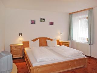 Apartment Nebenhaus Schönblick by Interhome - 2