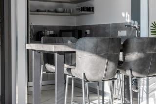 Paphos Luxurious Seaview Penthouse - Pool & Steps to Beach - Paphos - 2