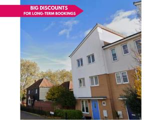 Colchester Retreat 4br 2bath Ample Street Parking - Lexden - 0