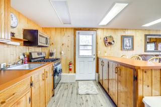 2 Mi to Main Street Mtn-View Escape in Lander! - Lander - 1