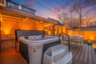 Relaxing Spot with Zen Garden & Year-Round Hot Tub - 2