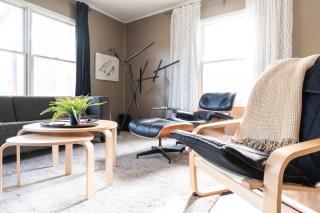 Enchanting 3BR Cottage Close to Downtown - 6
