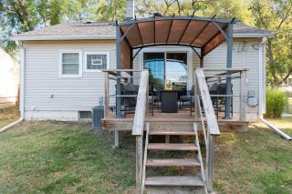 Enchanting 3BR Cottage Close to Downtown - Omaha - 7