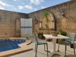 Tan-Namur Farmhouse B&B - Xewkija - 4