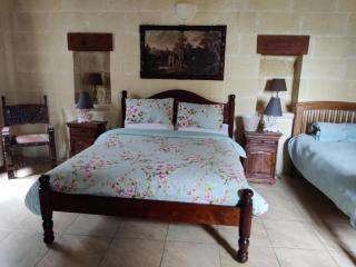 Tan-Namur Farmhouse B&B - Xewkija - 1