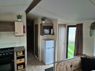 A&J Caravan Hire Golden Gate Towyn - Kinmel Bay - 6
