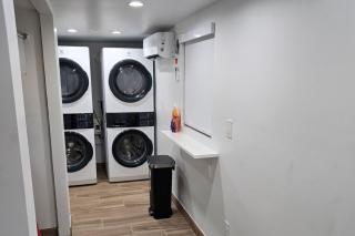 Beach Condo King Bed Lush Patio Birch Key Seven - Fort Lauderdale - 1
