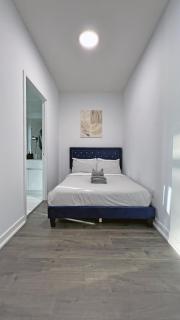 Downtown Oasis Condo with Balcony & Free Parking - 2