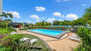 Studio 503 - Prime Spot With Ocean Views - North Ward - 4