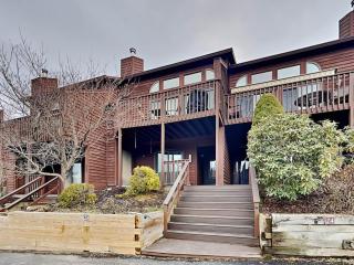 Alpine Loft and Lake - 8