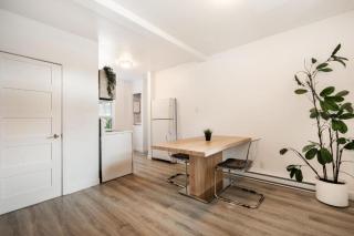 1 Bedroom apartment with 2 bed Near St-Lawrence River-1011 - Montréal - 2