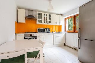 Ciche, przytulne pokoje w pięknym ogrodzie - 1