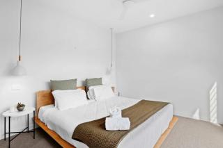 Ocean Golf Course and Parkland Views 250m to Sand - Torquay - 1